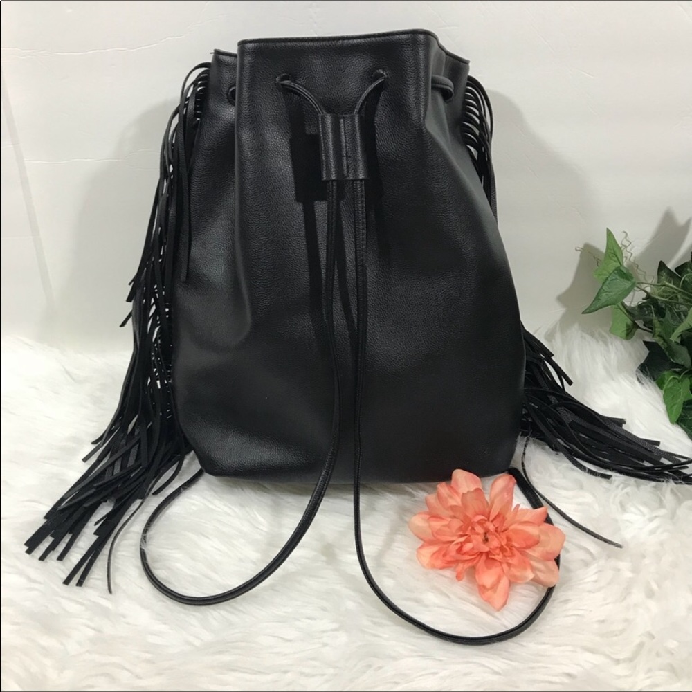 NWT Victoria Secret bucket backpack in black.
